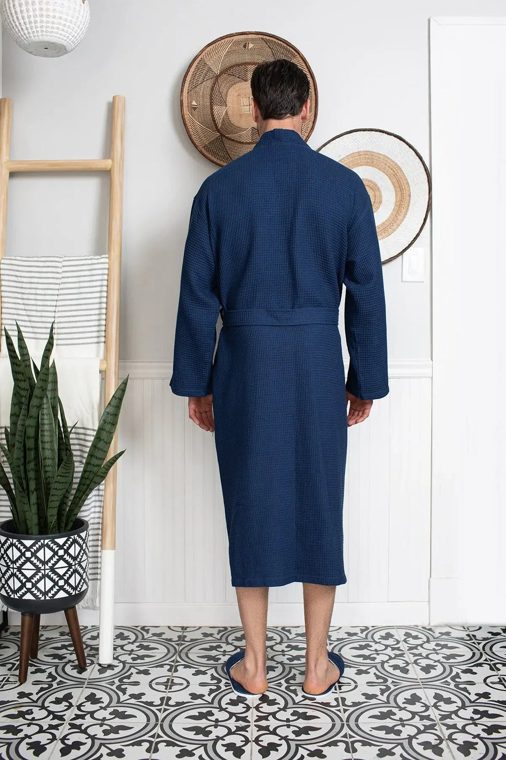 Men's Waffle Spa Bathrobe – Lightweight & Absorbent Kimono Robe